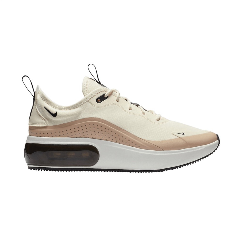 ISO!! Size 6 or 6.5  Nike Air Max Dia Pale ivory